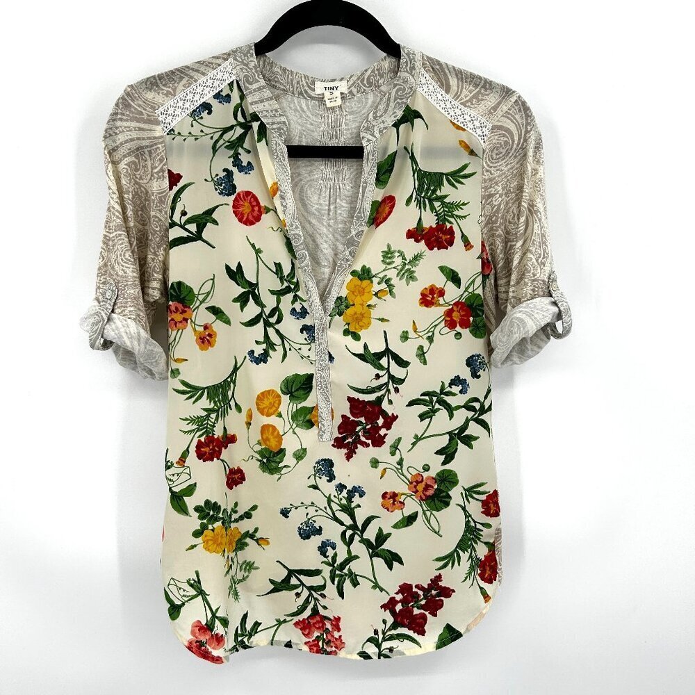 ANTHROPOLOGIE Tiny Ivory Colorful Floral Garden Roll Tab Sleeve Blouse Top Small